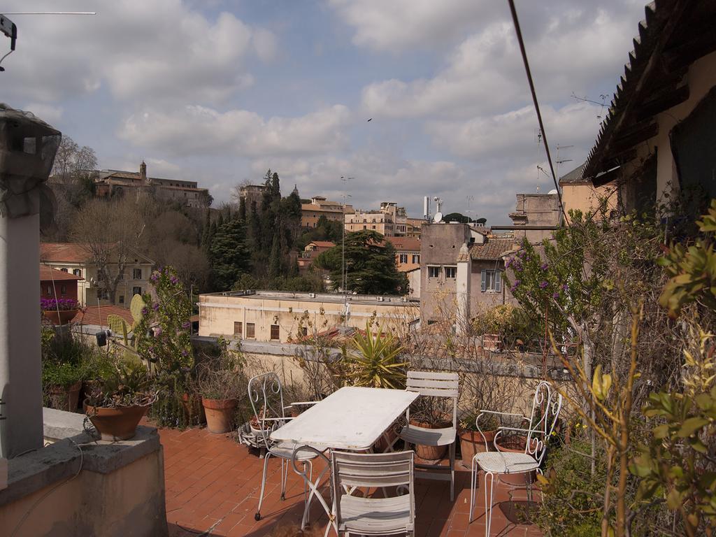 רומא Over The Tiber Loft מראה חיצוני תמונה